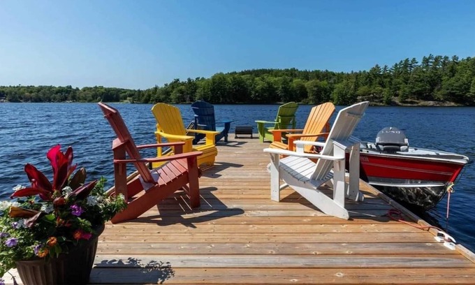 Nobel Cottage | ~Waterfront Cottage in the heart of Parry Sound~