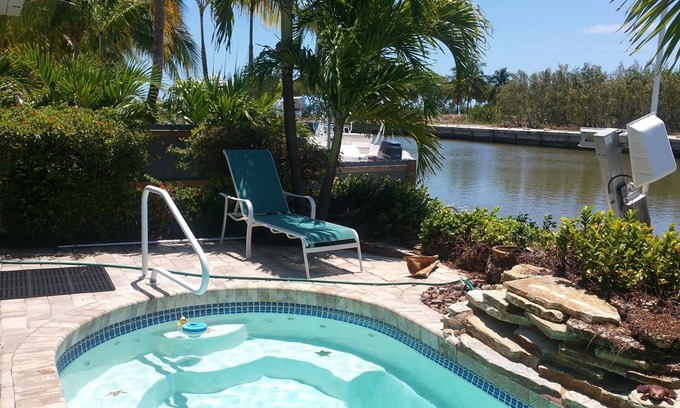 Marathon House | Waterfront, dock, easy ocean access, heated pool, walk to beach! Great location!