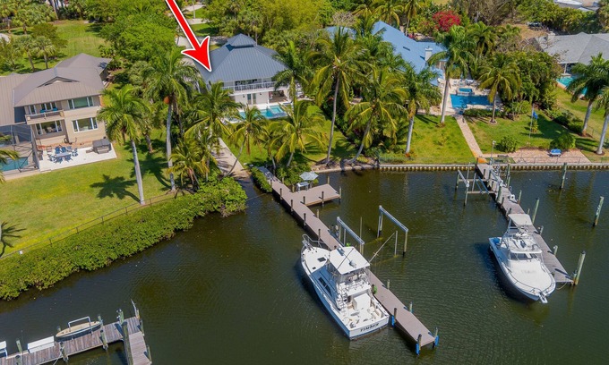 Stuart House | Waterfront Home, Bahamas Bound!