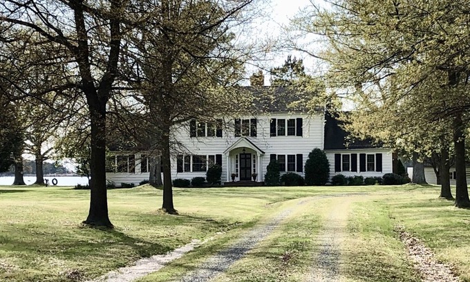 Cambridge House | Waterfront Home, Large Property with Pool, Discount for Monthly/Seasonal Rentals