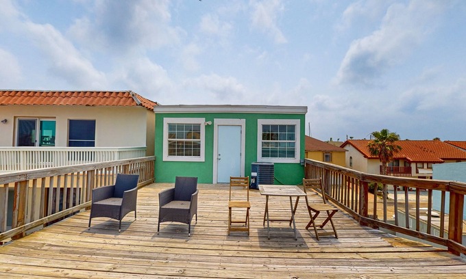 Port Isabel House | Waterfront home w/a spacious deck, boat slip, & fish cleaning station - dogs OK
