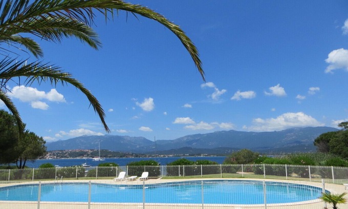 Porto-Vecchio House | WATERFRONT HOME WITH SWIMMING POOL, TENNIS COURT AND BEACH AT THE END OF THE GARDEN