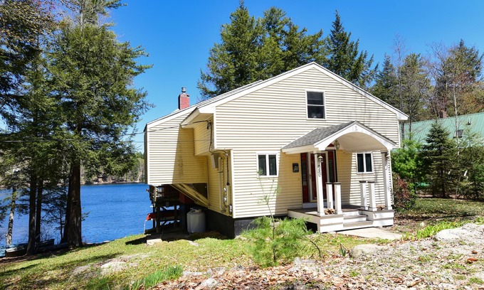 Eidelweiss Village House | Waterfront House w/Firepit, Hot Tub & Boats - Dogs Considered
