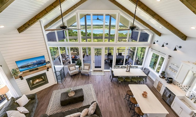 Canyon Lake House | WATERFRONT Lake House ~ Rent our boat at the marina!