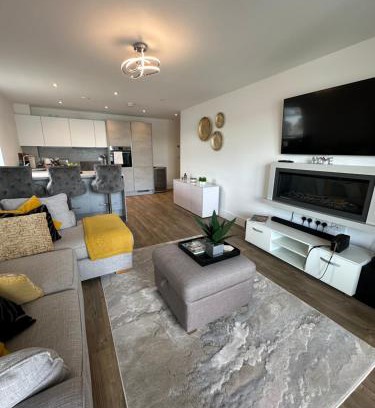 Southampton City Centre Apartment | Waterfront luxury apartment