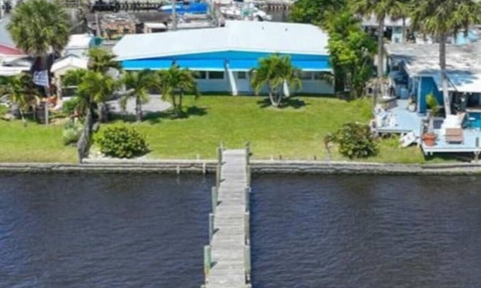 Roseland House | Waterfront Oasis: Sebastian River