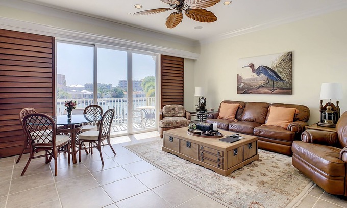 Clearwater Beach Condo | Waterfront PENTHOUSE, Your Beach getaway with the only ROOFTOP CASITA around!
