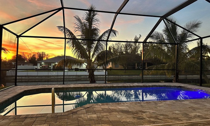 Trafalgar House | Waterfront+Pool+HotTub+Plunge! Welcome to our waterfront Oasis in Cape Coral FL!
