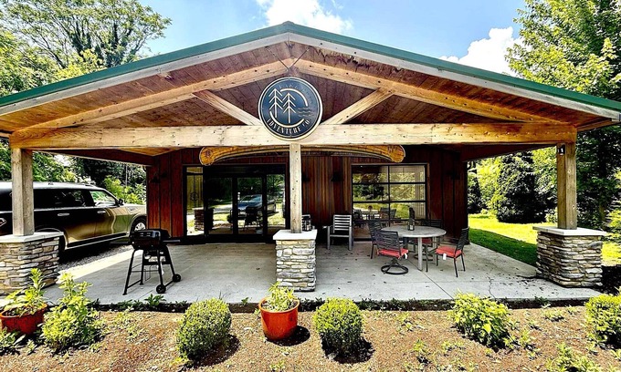 Huron House | Waterfront Property w/dockage-sleeps 18!