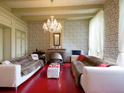 Molkwerum House | Waterfront Stelp Farmhouse with Sauna