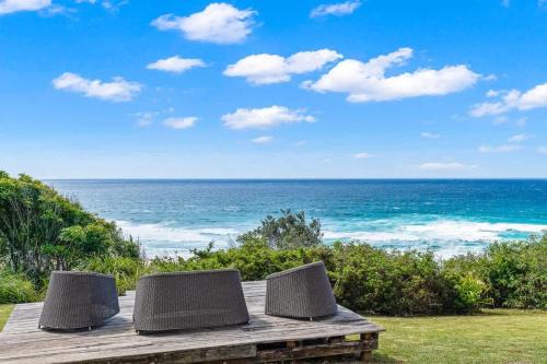 Ulladulla Apartment | Waters Edge - beachside home near Rennies Beach