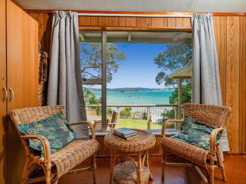 Hahei House | Waters Edge Cottage - Hahei Bach