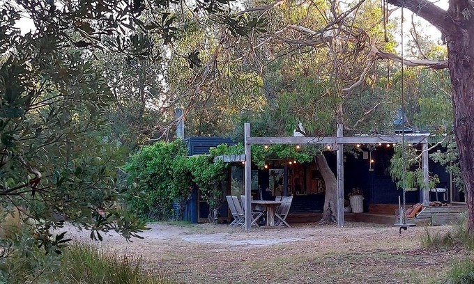 Venus Bay House | Waters Unique property in Venus Bay set in rural conservation coastal woodland