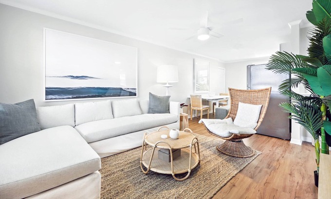 Jacksonville Beach Apartment | Watershed Beach Retreat 03