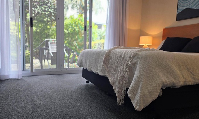 Halls Head Apartment | WATERSIDE APARTMENT IN THE HEART OF MANDURAH