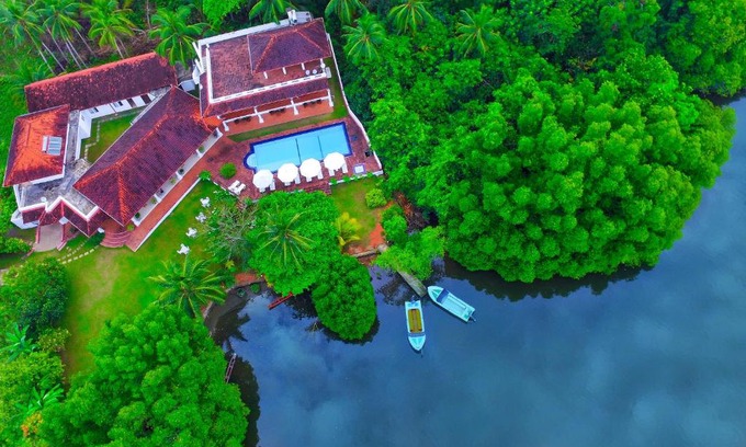 Hettimulla Resort | Waterside Bentota