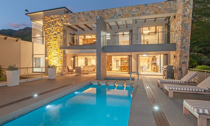 Chanteclair Villa | Waterstone Villa - Luxury at its best.