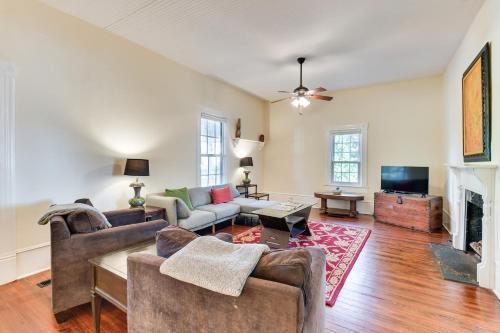 Watkinsville House | Watkinsville Cottage with Yard 9 Mi to UGA