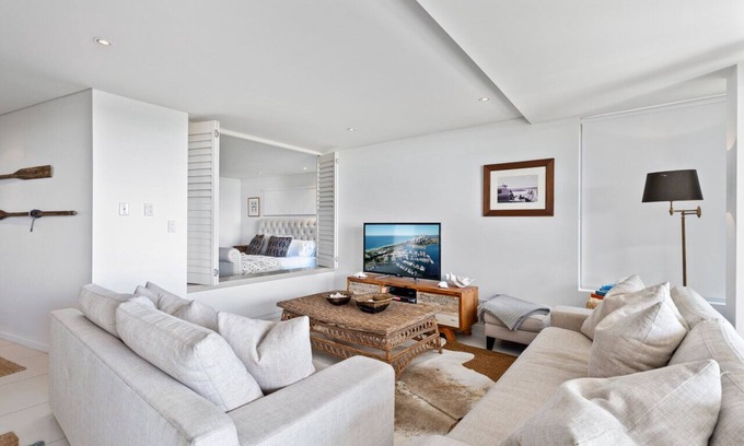 Point Lookout Apartment | Waves 11 is a stunning 3 bed 2 bath spacious apartment