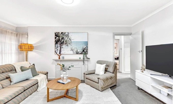 Glenelg North Apartment | Waves and Walks Close to Beach and Local Boutiques