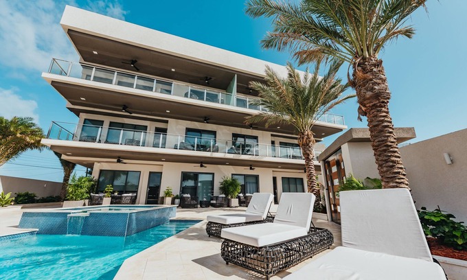 Opal Apartment | Waykiri Unit C-01 Luxurious New Apartment, Noord