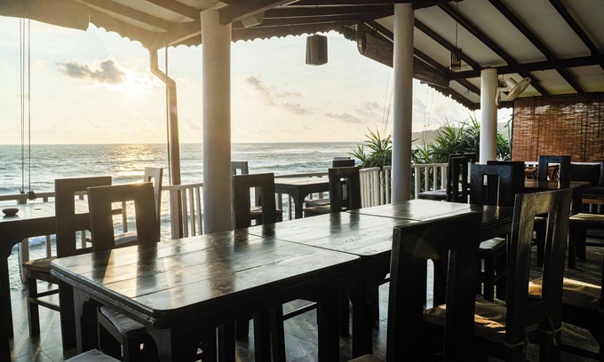 Weligama Hotel | We Are Surfers hotel