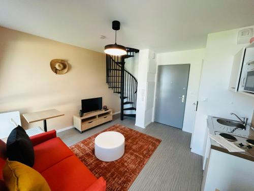 Barbatre Apartment | We Live In R - Duplex 501