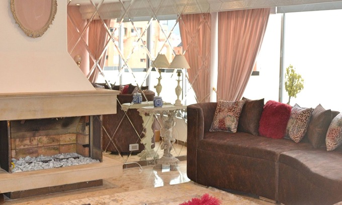 Usaquen Apartment | We Love Elvis - the Graceland penthouse - Live like the King!