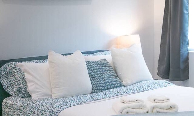 Midway City House | WE12-Modern Home near Asian Garden Mall