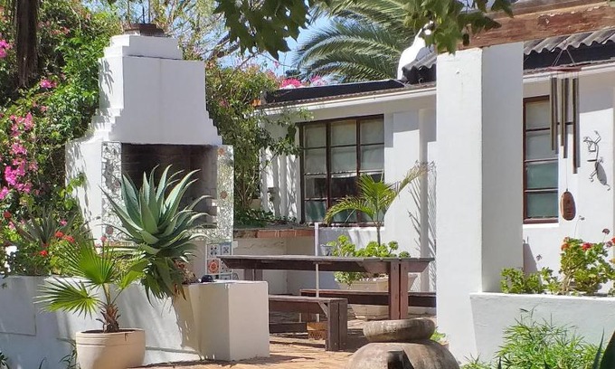 Helderberg Rural House | Weavers' Cottage
