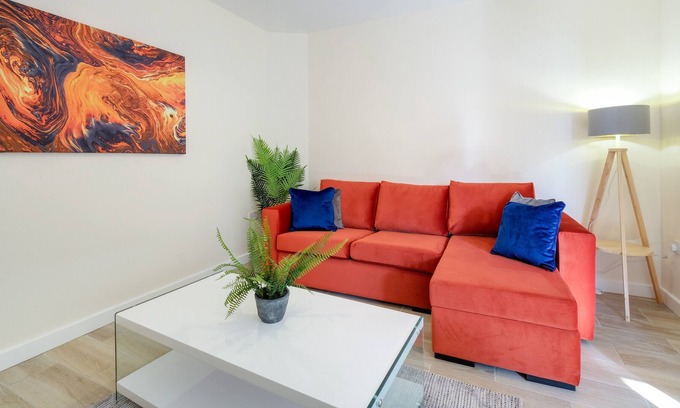 Wednesbury Apartment | Wednesbury, 1 Bedroom Apartment 204 with Parking