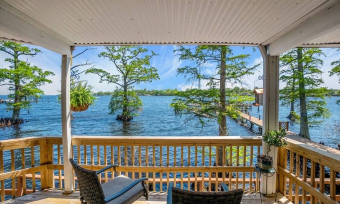 Durants Neck Condo | Weekday Waterside Retreat