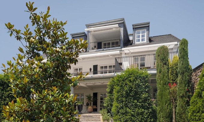 Krov House | Wein und Landhaus Kallfels
