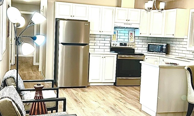Coaldale House | Welcome - Available for booking 1Bed 2Bath comfortable Coaldale Home.