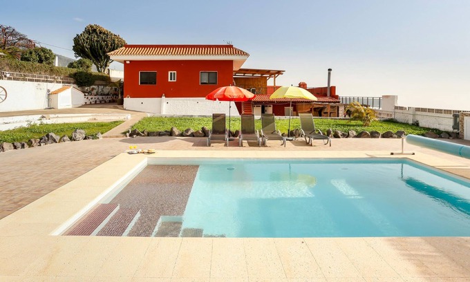 Arafo House | Welcome to Arafo - The house is great, the surroundings are fantastic, and you get a unique vacation