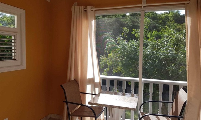 Cades Bay Cottage | Welcome to Avignon cottage