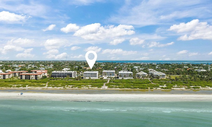 Sanibel Condo | Welcome to Beachcomber B302, - your Gulf-front paradise on Sanibel!