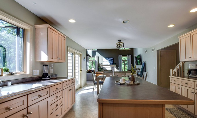 Poynette House | Welcome to Bucky Badger Retreat! A haven of tranquility in Poynette, WI!