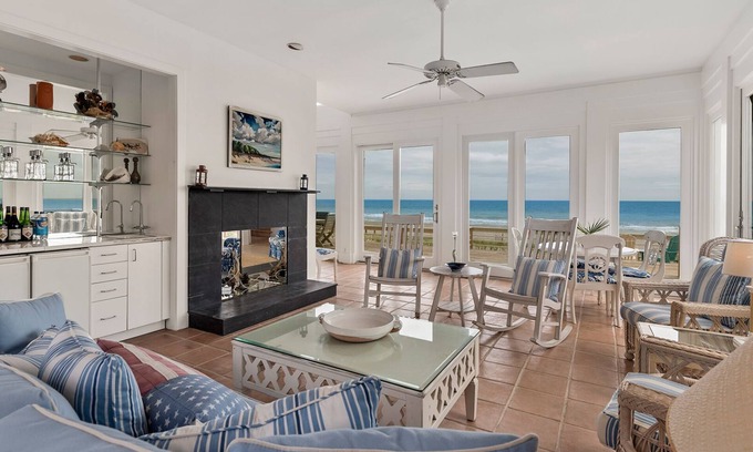 Georgetown County House | Welcome to our stunning oceanfront family beach house