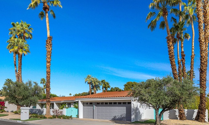 Indian Wells House | Welcome to Paseo Palms, a Luxury Retreat