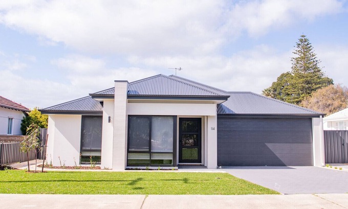 Busselton House | Welcome to Sunset Shores