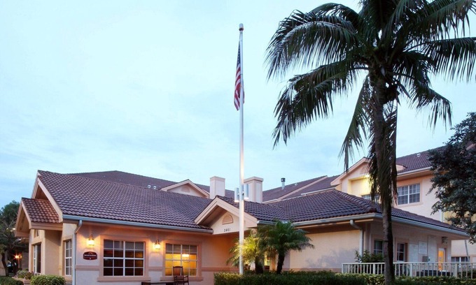 The Villages House | Welcome to The Courtyard at The Villages!nA Cozy Floridian Escape. All Luxuries!
