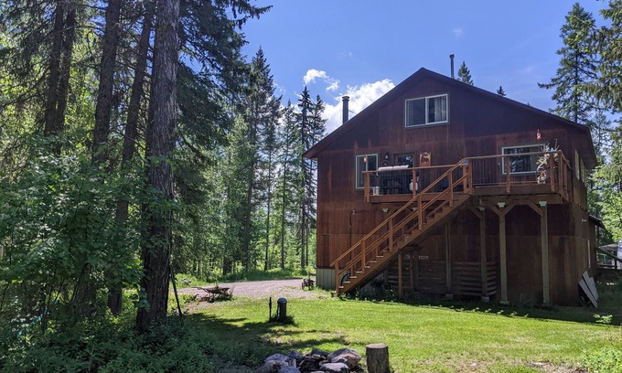 Columbia Falls House | Welcome to The Ponderosa!