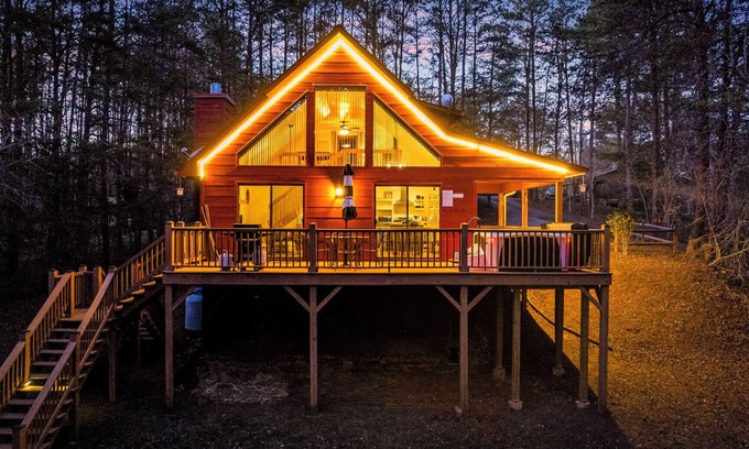Murphy Cabin | Welcome to your new favorite escape in Murphy, NC by Lees Acres