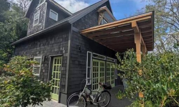 Port Angeles Cottage | Welcoming 1-bedroom cottage in Port Angeles with easy beach access