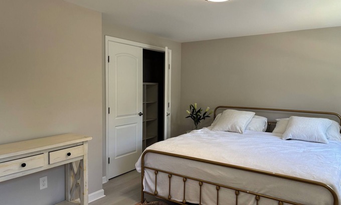 Annapolis House | Welcoming 2-bedroom house with AC in Annapolis