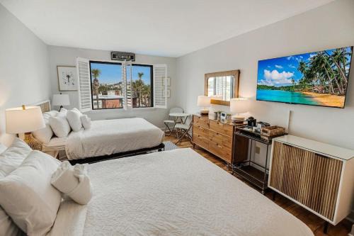 Litchfield by the Sea Apartment | Welcoming Adventure Resort View Lodge Room 3rd Flr