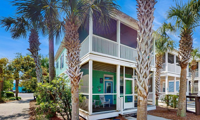 Port St. Joe Cottage | Welcoming Cottage with Hot Tub - 1 Mile to Windmark Beach