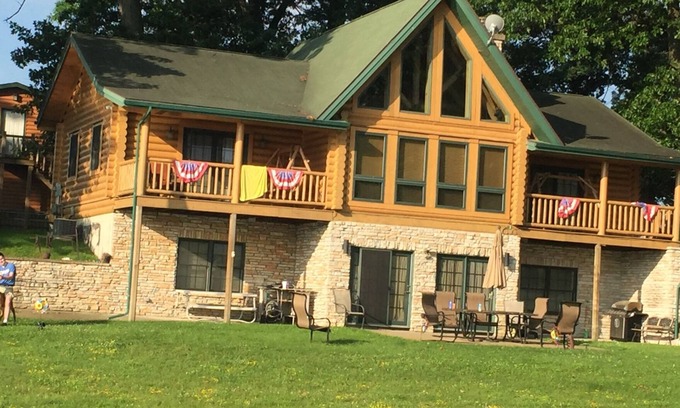 Decatur Cabin | Welcoming log cabin on Keeler Lake - 5 bedrooms for a cozy getaway