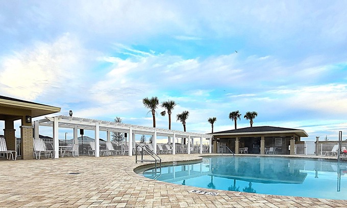 Sumter County House | Well-Appointed 3br Cottage in Shady Brook - 2 Min Stroll to Pool, Golf Cart